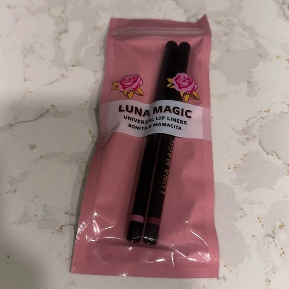 Luna Magic Universal Lip Liners 
Bonita & Mamacita - Picture 1 of 1